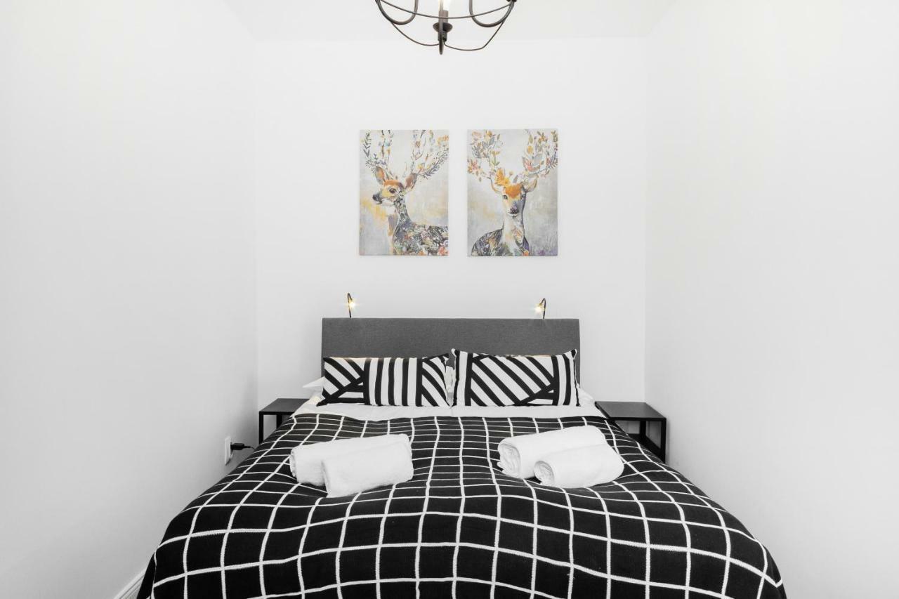 First Central Apartments By Noclegi Renters Warsaw Ngoại thất bức ảnh