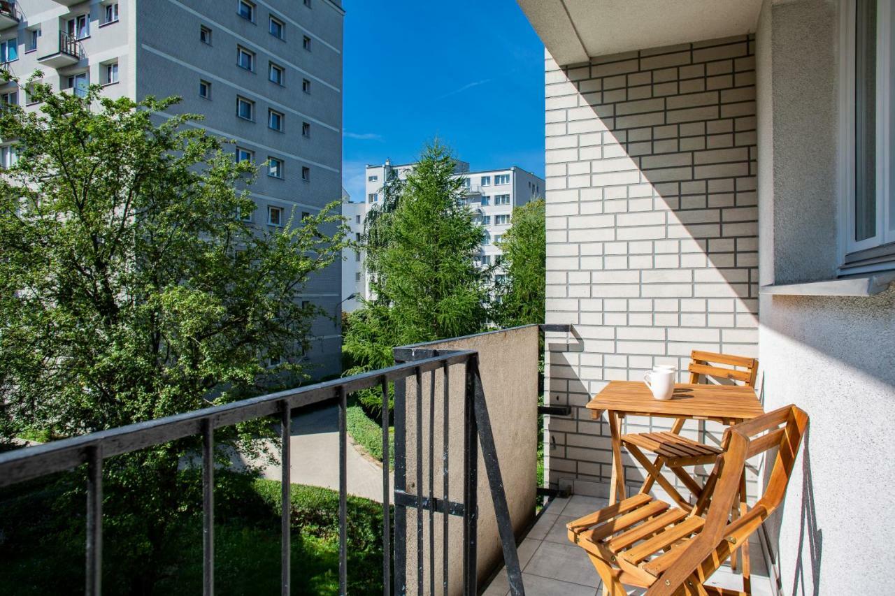 First Central Apartments By Noclegi Renters Warsaw Ngoại thất bức ảnh
