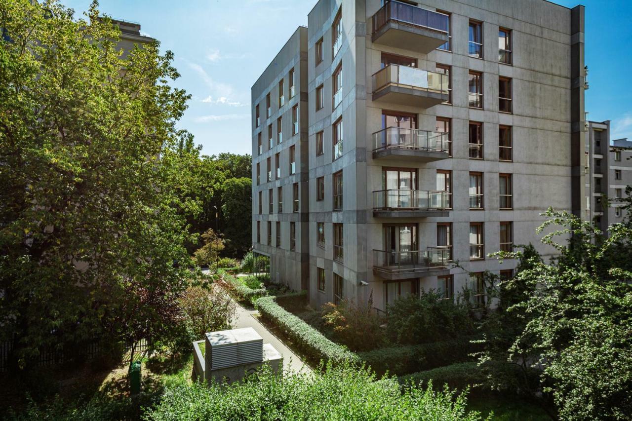 First Central Apartments By Noclegi Renters Warsaw Ngoại thất bức ảnh