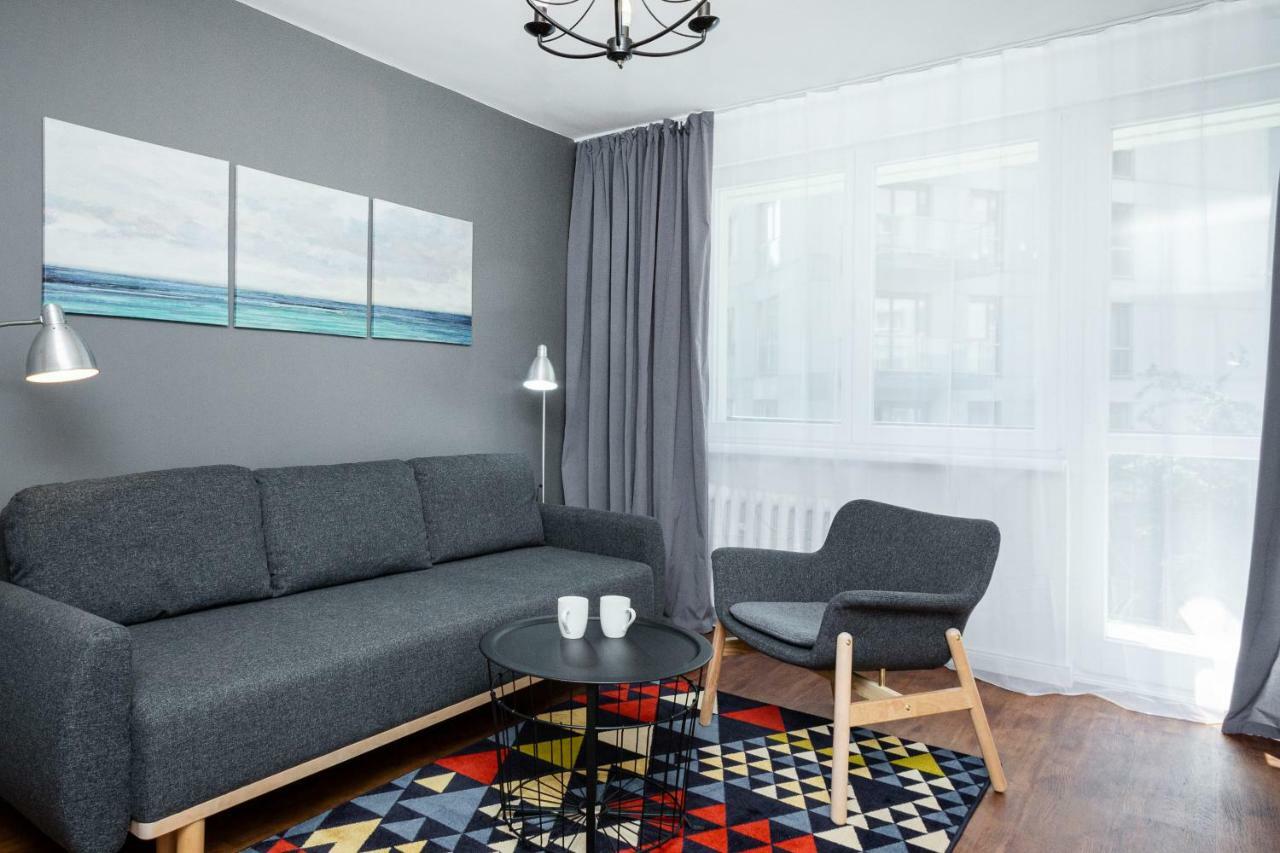First Central Apartments By Noclegi Renters Warsaw Ngoại thất bức ảnh