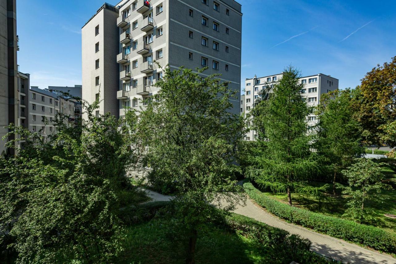 First Central Apartments By Noclegi Renters Warsaw Ngoại thất bức ảnh